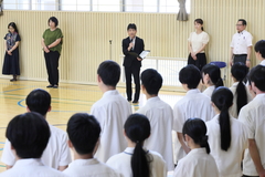 5V0A5733